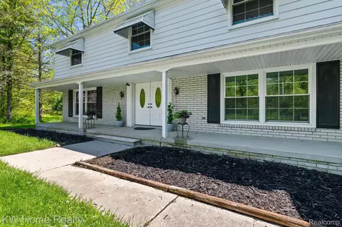 26650 Power Rd, Farmington Hills, MI 48334
