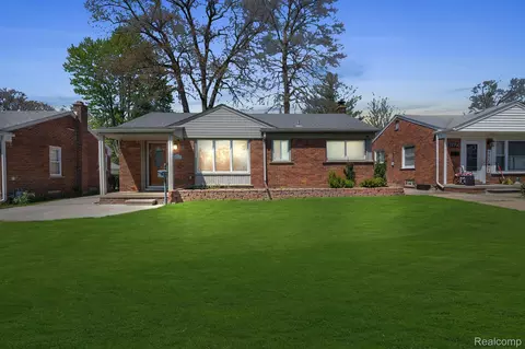 1964 Detroit St, Dearborn, MI 48124