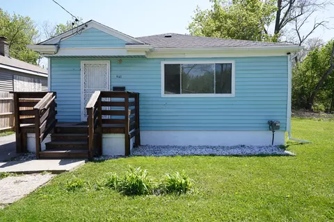201 W Foss Ave, Flint, MI 48505