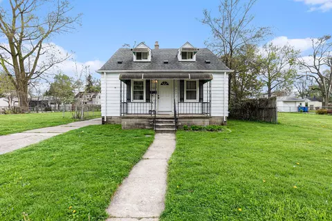 7516 Jackson Ave, Warren, MI 48091