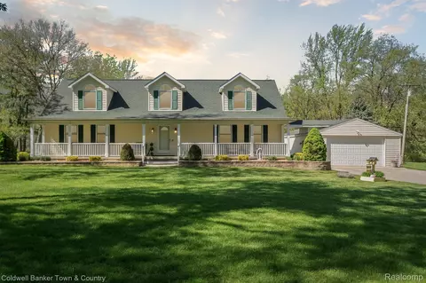 63870 W 8 Mile Rd, Green Oak, MI 48178