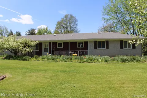 355 Dinkel Dr N, Marion, MI 48843