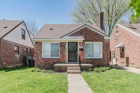 7387 Patton St, Detroit, MI 48228