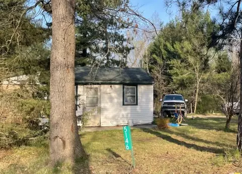 5146 Oak Park Dr, Mills, MI 48610