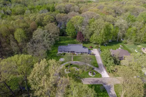 6411 Woodland Ave, Shelby Township, MI 48316