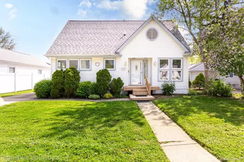 4292 Griffith Ave, Berkley, MI 48072
