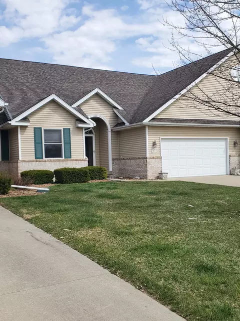 1316 Carpathian Way, Vienna, MI 48420