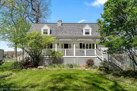 192 Hillwood Crt Ct, Jerome, MI 49249