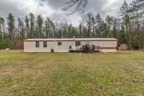 5282 S Broadway, Cherry Valley, MI 49642