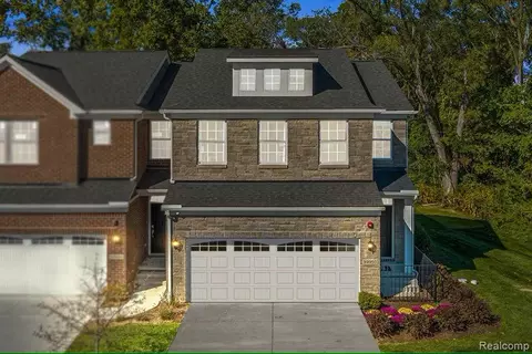 4167 Nottingham Cir, Clarkston, MI 48346