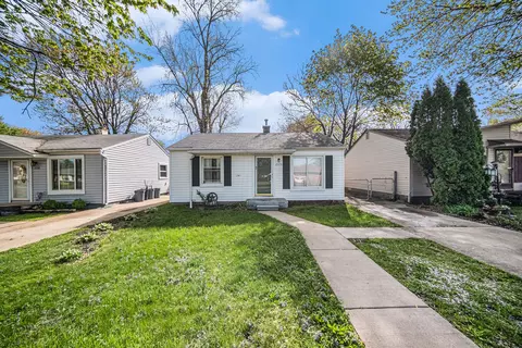 15373 Burr St, Taylor, MI 48180