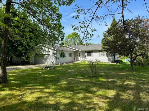 11419 Buckhorn Lake Rd, Rose, MI 48442