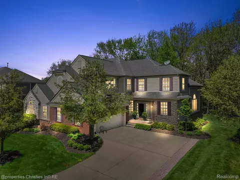2262 Preserve Ln, Rochester Hills, MI 48309