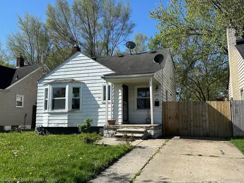 19910 Mccormick St, Detroit, MI 48224