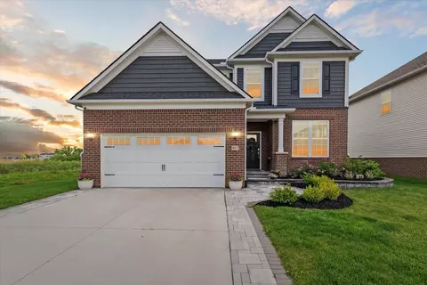 861 Groveland Cir, Pittsfield, MI 48108