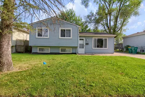 15924 Orchard St, Romulus, MI 48174