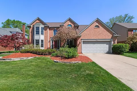 901 Brahms, Troy, MI 48085