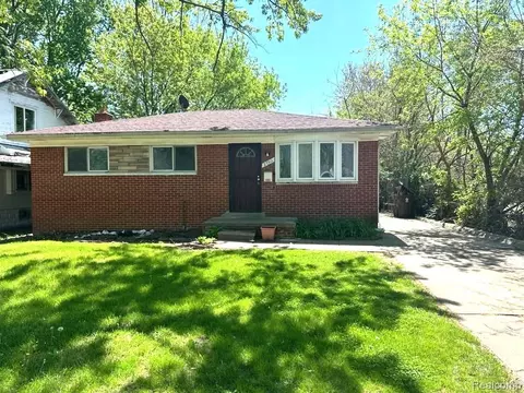 27311 Norfolk St, Inkster, MI 48141