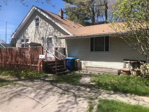 209 E Lexington St, Davison, MI 48423