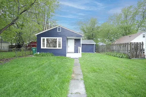 22463 Donald Ave, Eastpointe, MI 48021