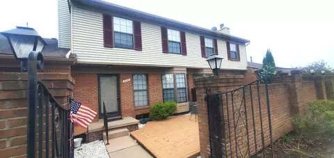 31008 Country Blf, Farmington Hills, MI 48331