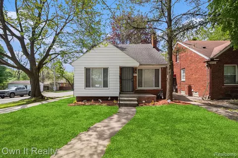 9901 Chatham, Redford, MI 48239
