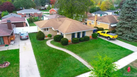 14035 Arcola St, Livonia, MI 48154