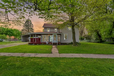 510 Genesee Ave, Gaines, MI 48436