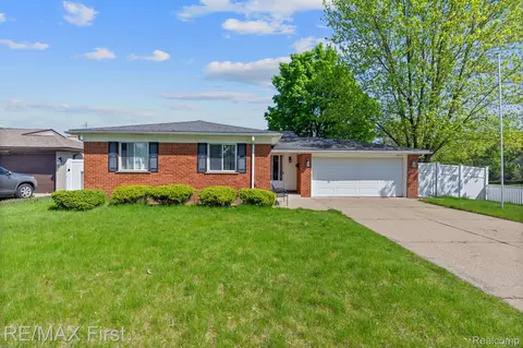 38420 Hartwell Dr, Sterling Heights, MI 48312