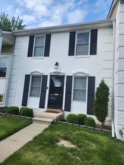 37489 Charter Oaks Blvd, Clinton Township, MI 48036