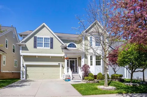 29401 Whistler Dr, Novi, MI 48377