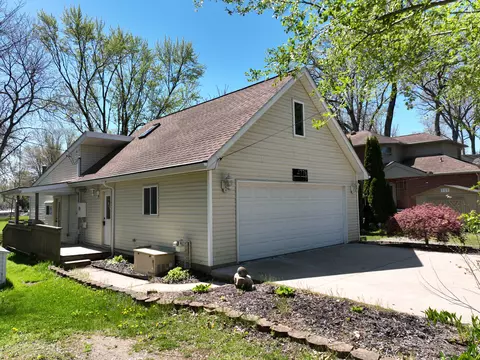 4776 Downing, Pinckney, MI 48169