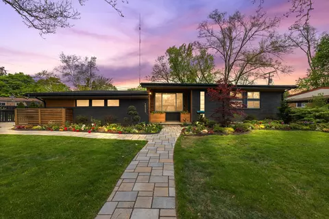 15330 Joan St, Oak Park, MI 48237