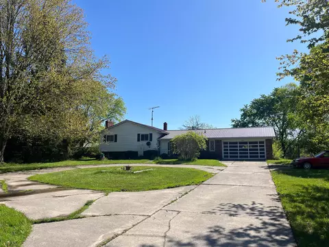 1565 S Range Rd, St. Clair, MI 48079