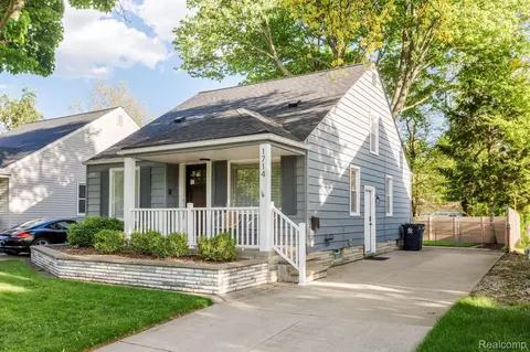 1714 E 4th St, Royal Oak, MI 48067
