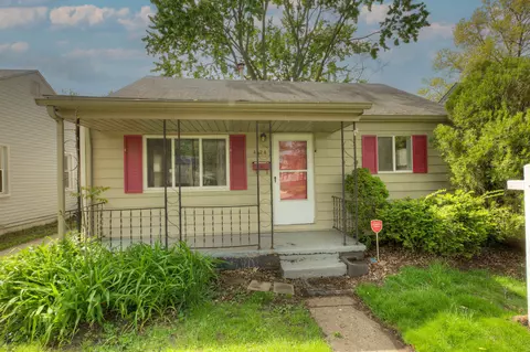 4424 Columbus St, Wayne, MI 48184