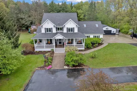 2227 Pheasant Rdg, Lapeer, MI 48446