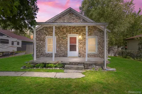 131 Ball St, Ortonville, MI 48462