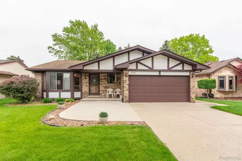 13652 Amanda Dr, Sterling Heights, MI 48313