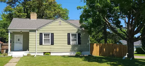 2413 Hills St, Flint, MI 48503