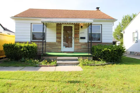 12781 Castle St, Southgate, MI 48195