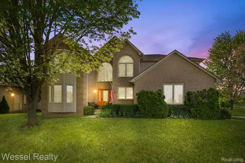 57643 Merlene Dr, Washington, MI 48094