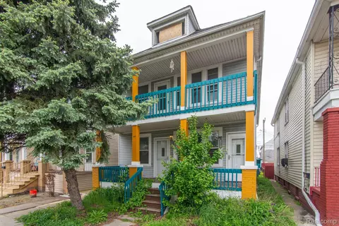 3403 Yemans St, Hamtramck, MI 48212