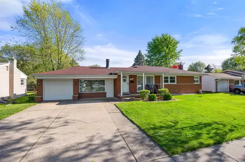 23840 Demley Dr, Clinton Township, MI 48035