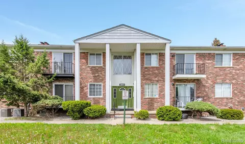 39471 Van Dyke Ave #509, Sterling Heights, MI 48313