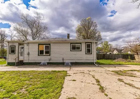 2108 Dale St, Summit, MI 49203