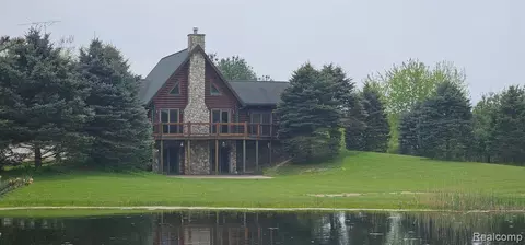 12935 Metcalf Rd, Emmett, MI 48022