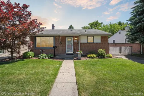 30807 Somerset Ave, Westland, MI 48186