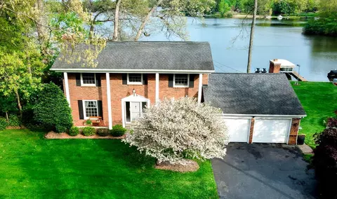 4786 Curtis Ln, Independence, MI 48346