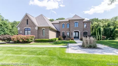 3455 Hilton Pointe, Brighton, MI 48114